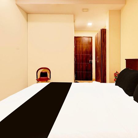 Super Hotel O Mahanadu Formerly Akshaya Bheemas Vidzsajavádá Kültér fotó