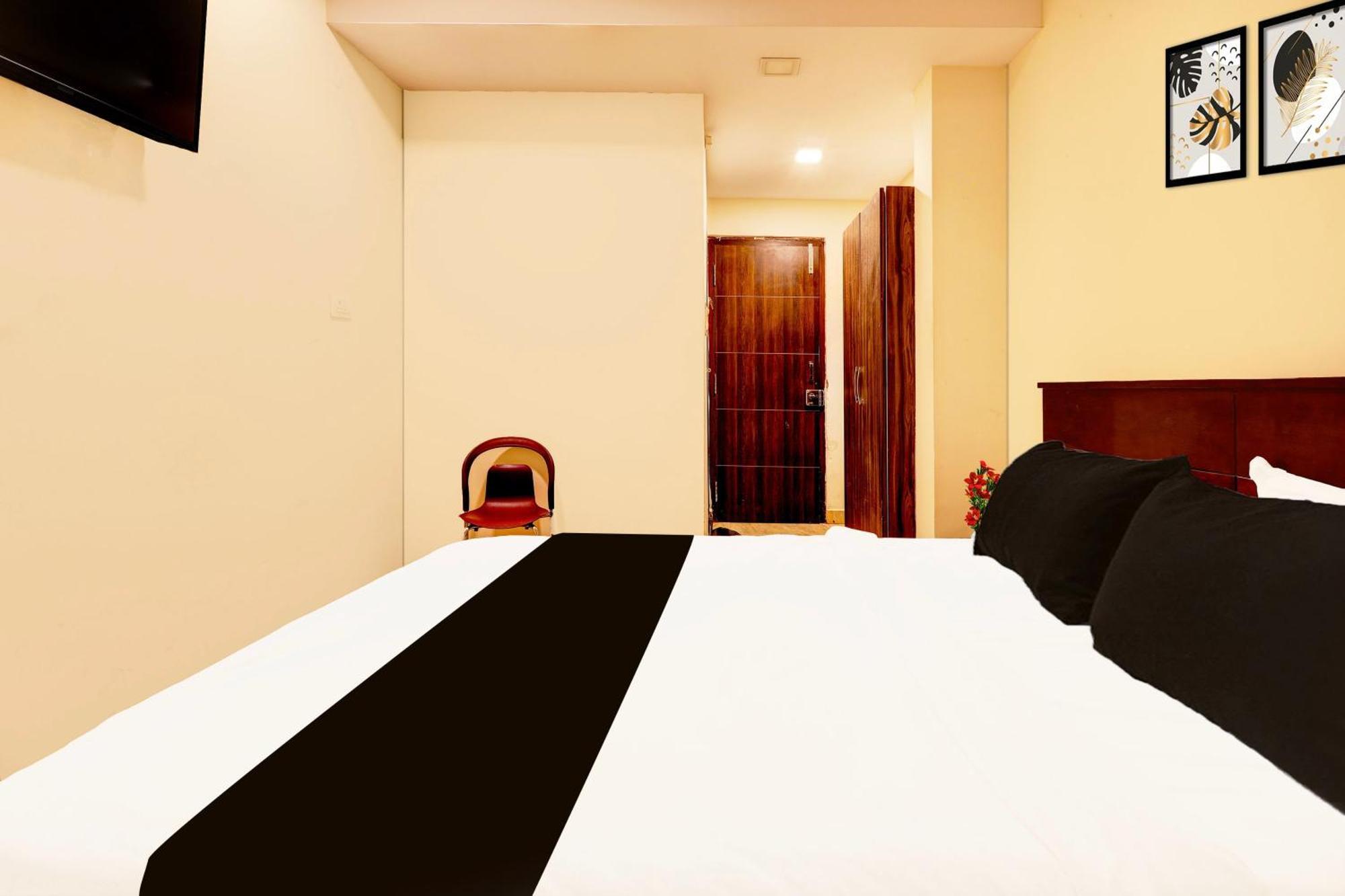 Super Hotel O Mahanadu Formerly Akshaya Bheemas Vidzsajavádá Kültér fotó