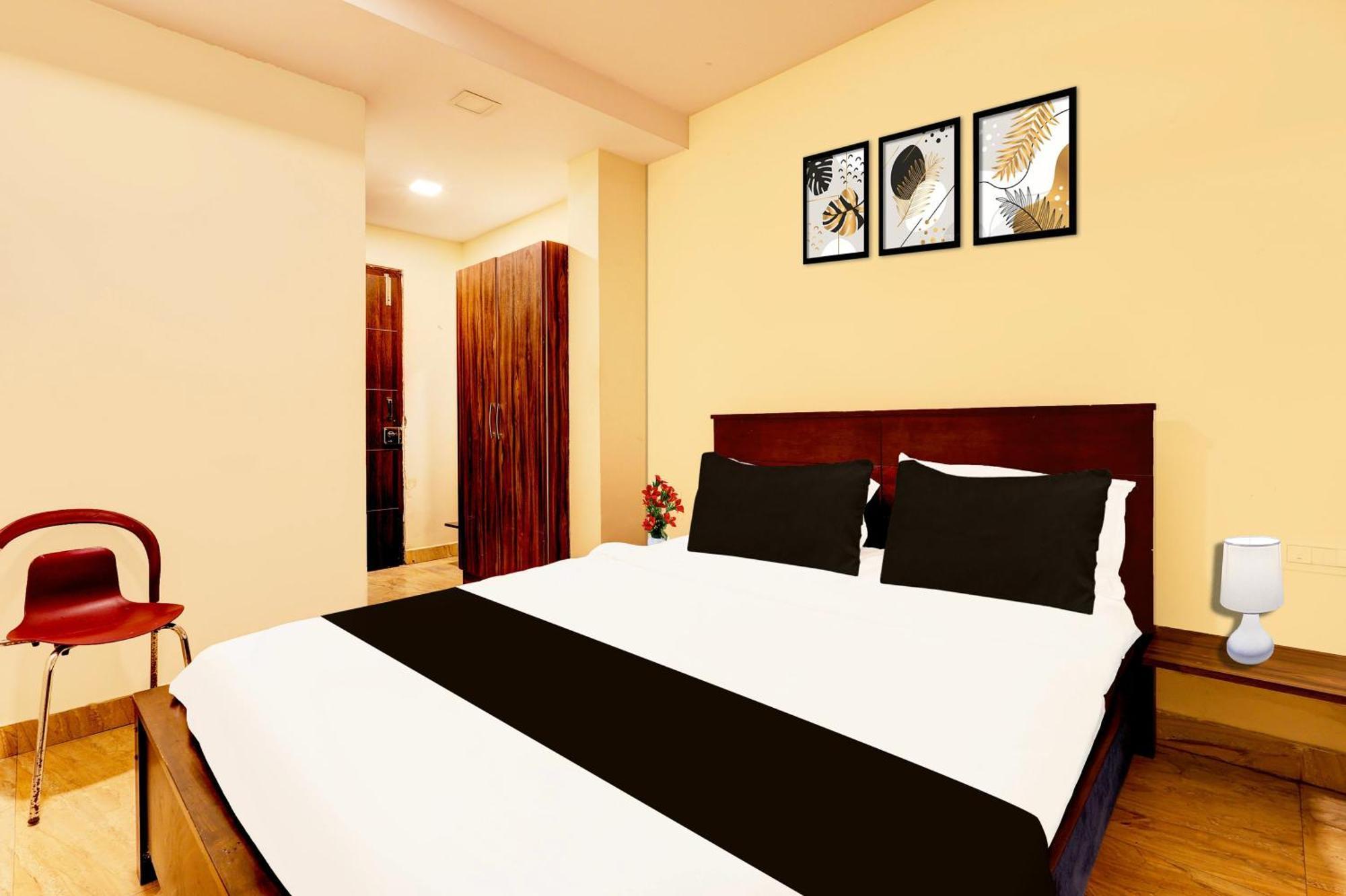 Super Hotel O Mahanadu Formerly Akshaya Bheemas Vidzsajavádá Kültér fotó