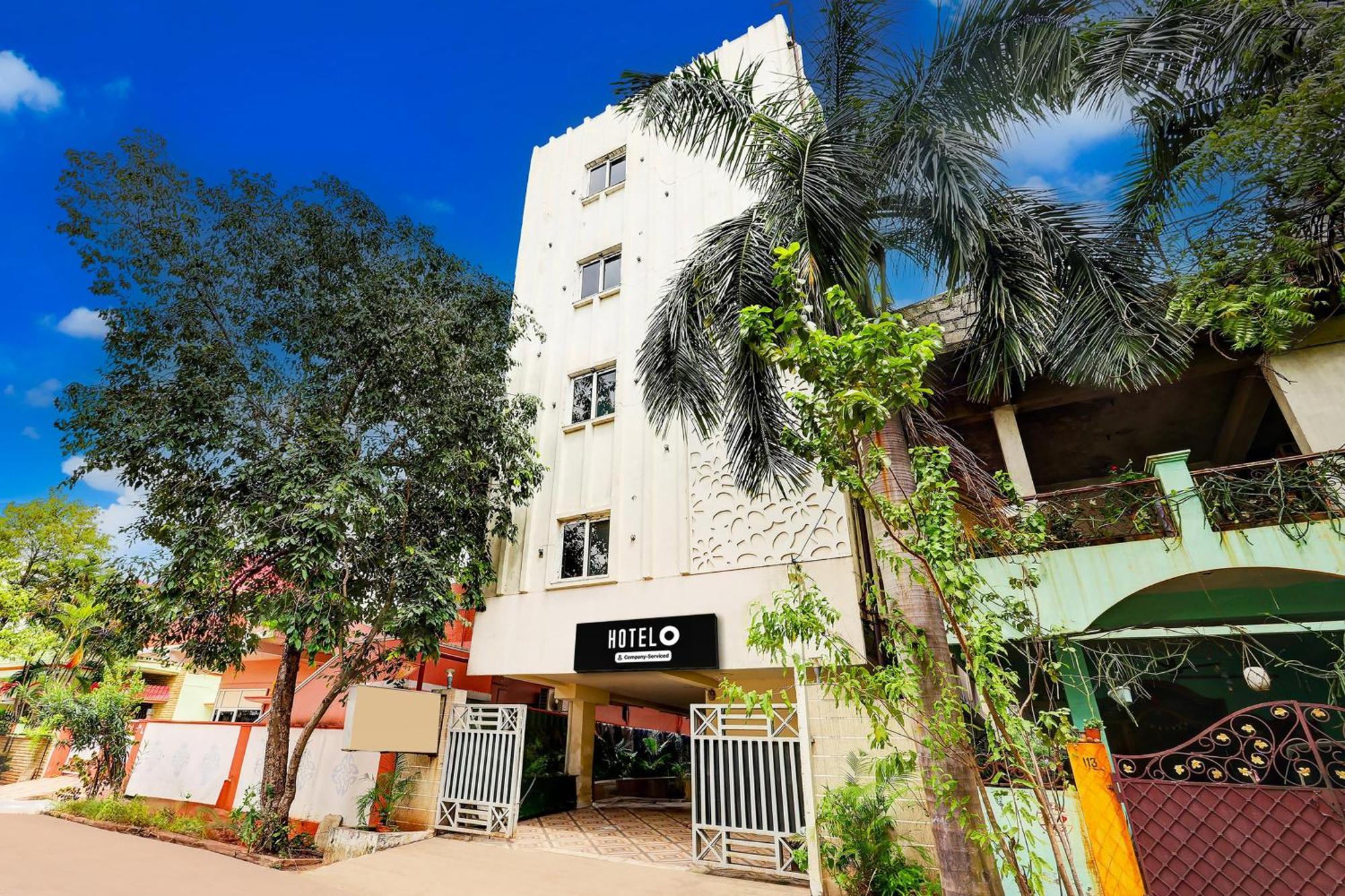 Super Hotel O Mahanadu Formerly Akshaya Bheemas Vidzsajavádá Kültér fotó